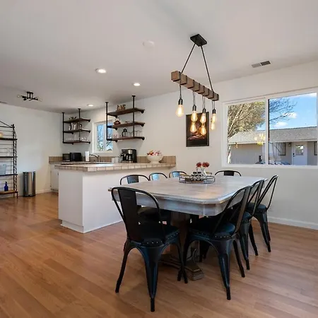 Boots And Barrels Ranch Villa